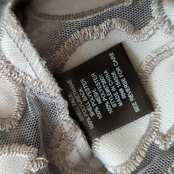 Colleen Lopez Best Dressed Silver Faux Leather And Mesh Jacket - Picture 15 of 16